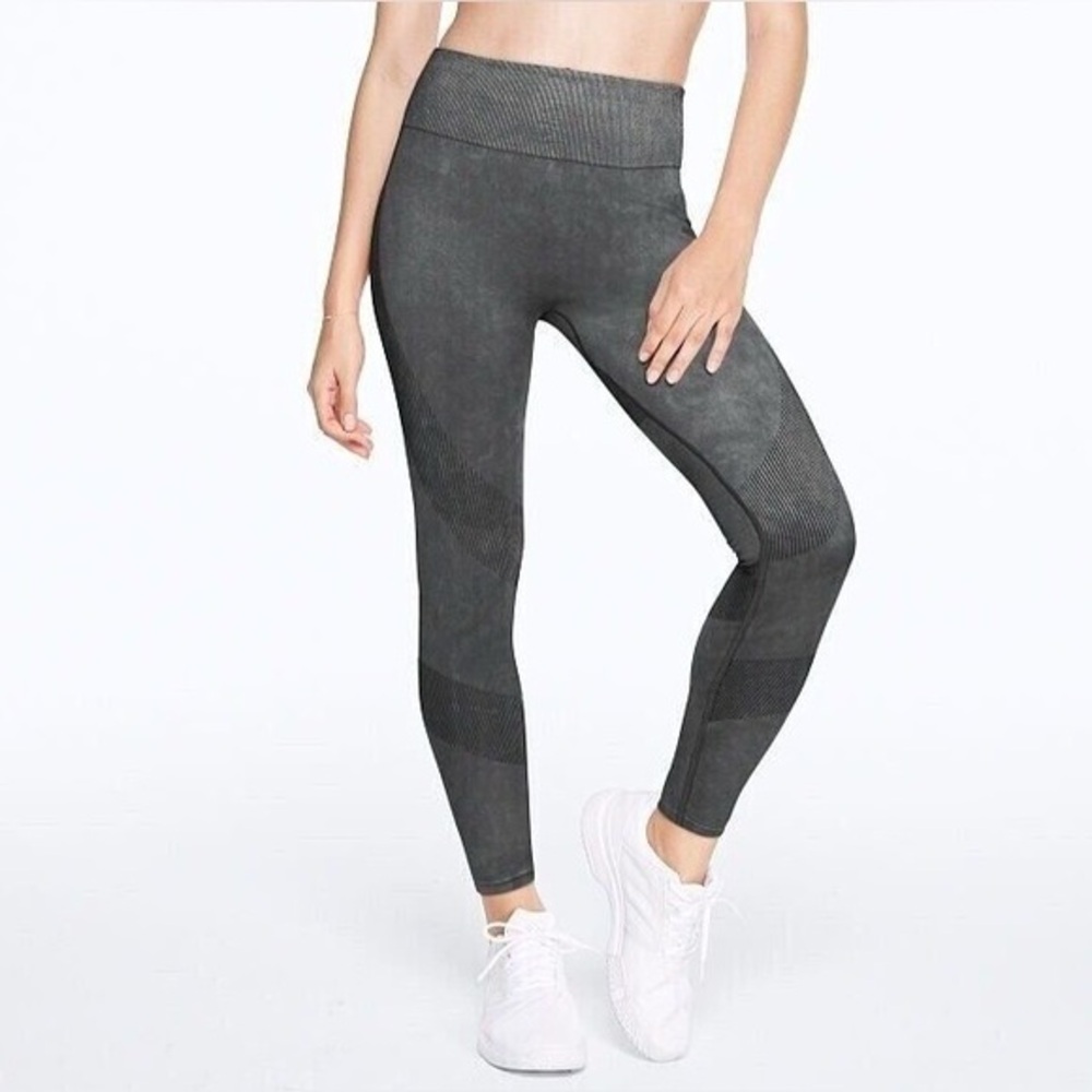 Victoria's Secret Pink Seamless Leggings